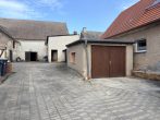 Einfamilienhaus mit Scheune - Hofansicht