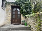 Villenartiges Einfamilienhaus mit Flair und viel Nebengelaß - Hauseingang